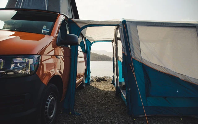 Vango Tolga Aufblasbares Busvorzelt Grau 2 Vango Tolga Aufblasbares Busvorzelt Grau – Bild 2